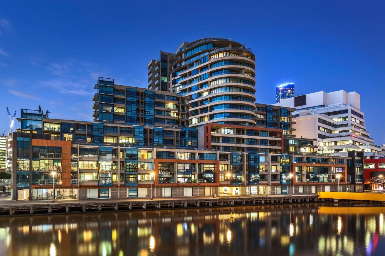 Waterfront Melbourne Apartments, Melbourne